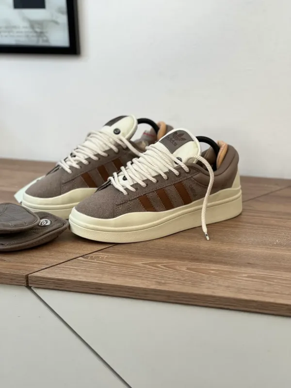 Adidas Campus x Bad Bunny Chalky Bown Castanho