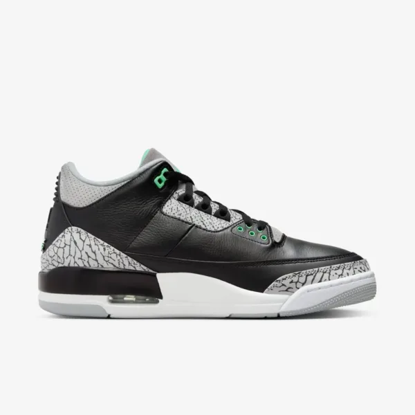 Air Jordan 3 Green Glow – preto e cinzento